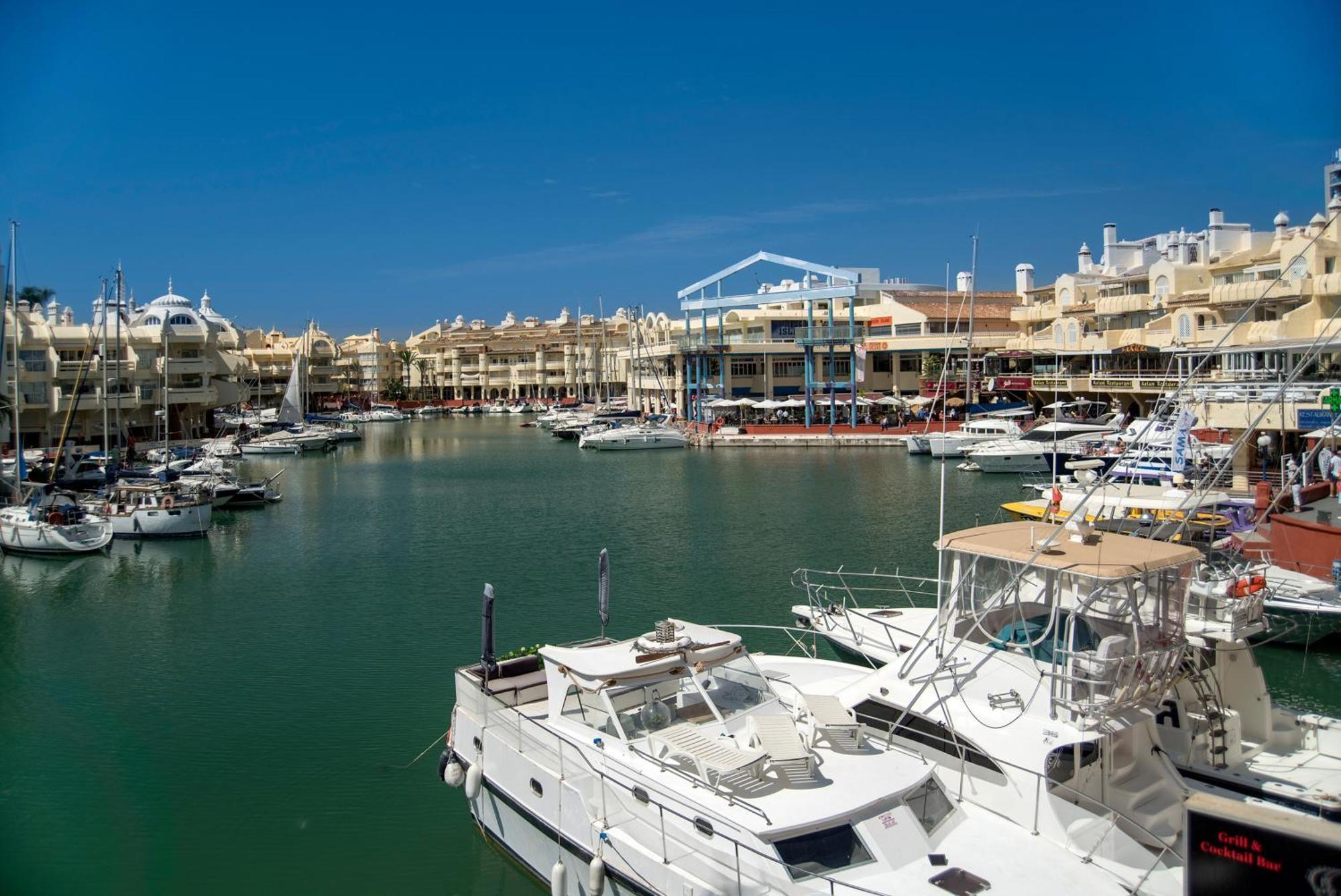 Urb Pueblo Del Parque, Luxury 2 Bedroom Apartment. Fantastic Central Location. Benalmádena Exterior foto